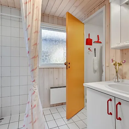 Belle Maison à Avec Wifi